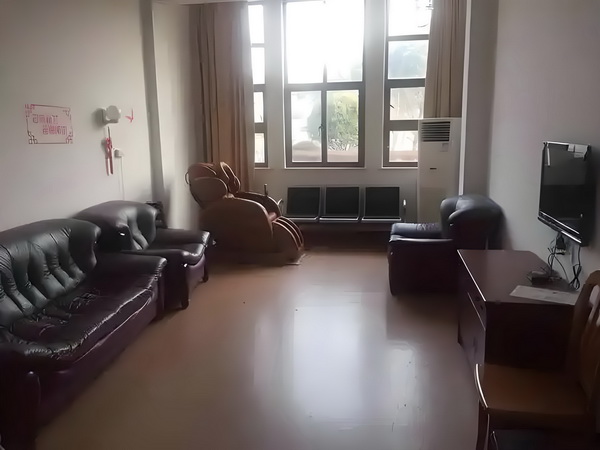 落花风起，你不来